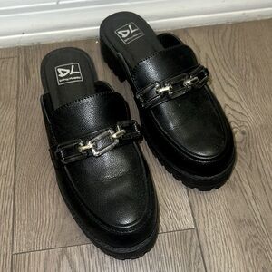 slide on shoes, black with plastic chain over top